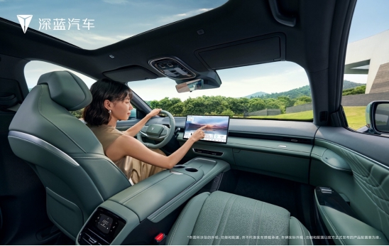 科技新主流suv——深蓝s07正式上市,左手、右手开辟新能源细分新蓝海07251