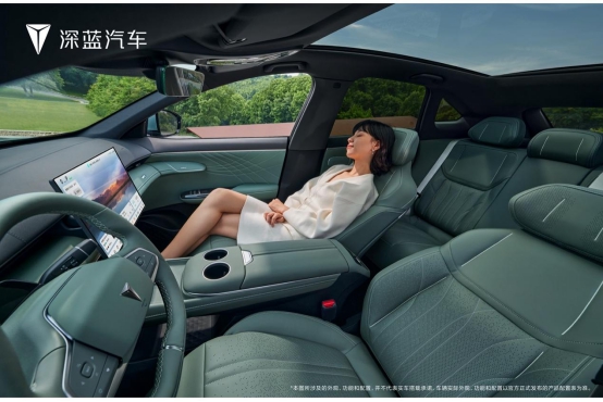 科技新主流suv——深蓝s07正式上市,左手、右手开辟新能源细分新蓝海07252