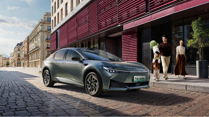 【2月新闻稿】马上有丰年,一汽丰田限时置换补贴至高2万助力阖家团圆(2)967.